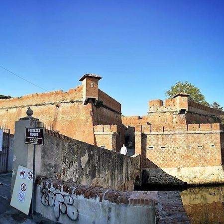 La Venezia'S Studio Flat ลีวอร์โน ภายนอก รูปภาพ