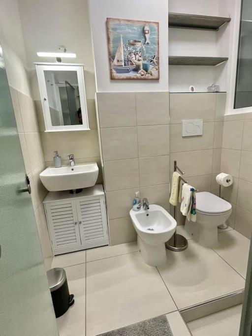La Venezia'S Studio Flat ลีวอร์โน ภายนอก รูปภาพ