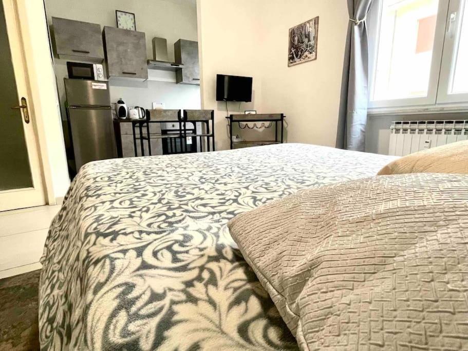 La Venezia'S Studio Flat ลีวอร์โน ภายนอก รูปภาพ