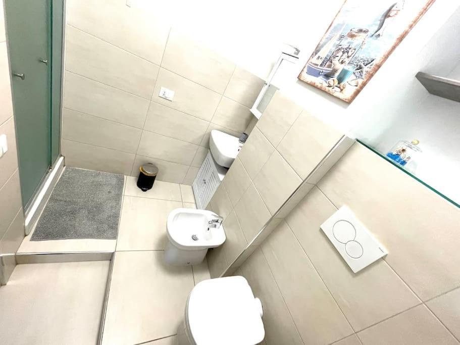 La Venezia'S Studio Flat ลีวอร์โน ภายนอก รูปภาพ