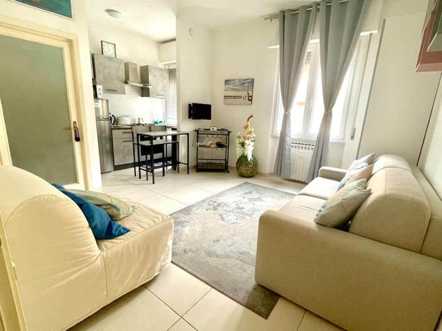 La Venezia'S Studio Flat ลีวอร์โน ภายนอก รูปภาพ