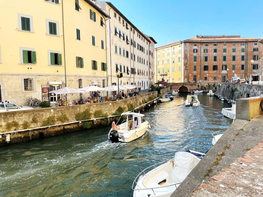 La Venezia'S Studio Flat ลีวอร์โน ภายนอก รูปภาพ